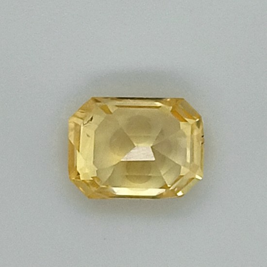 Yellow Sapphire (Pukhraj) 5.09 Ct Best Quality Yellow Sapphire (Pukhraj) 5.09 Ct Best Quality